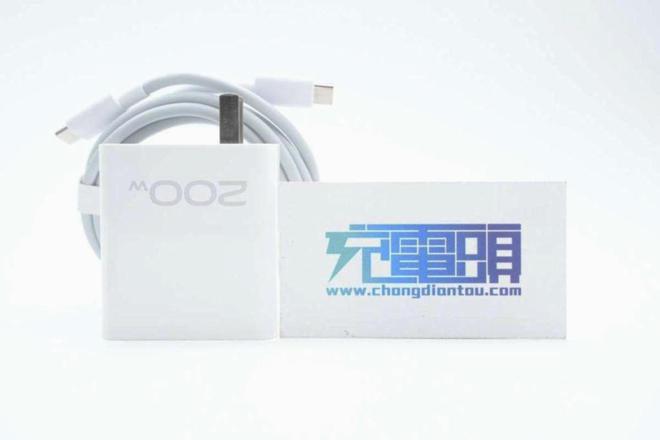 详细讲述iQOO行业首发量产200W超快闪充到底有多强？(图2)